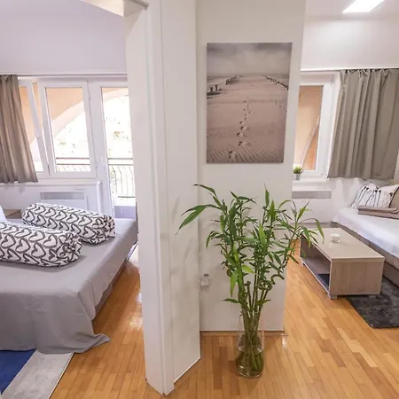 Danica Apartamento *