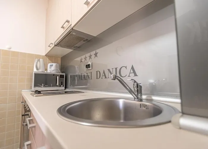 Danica Apartament *
